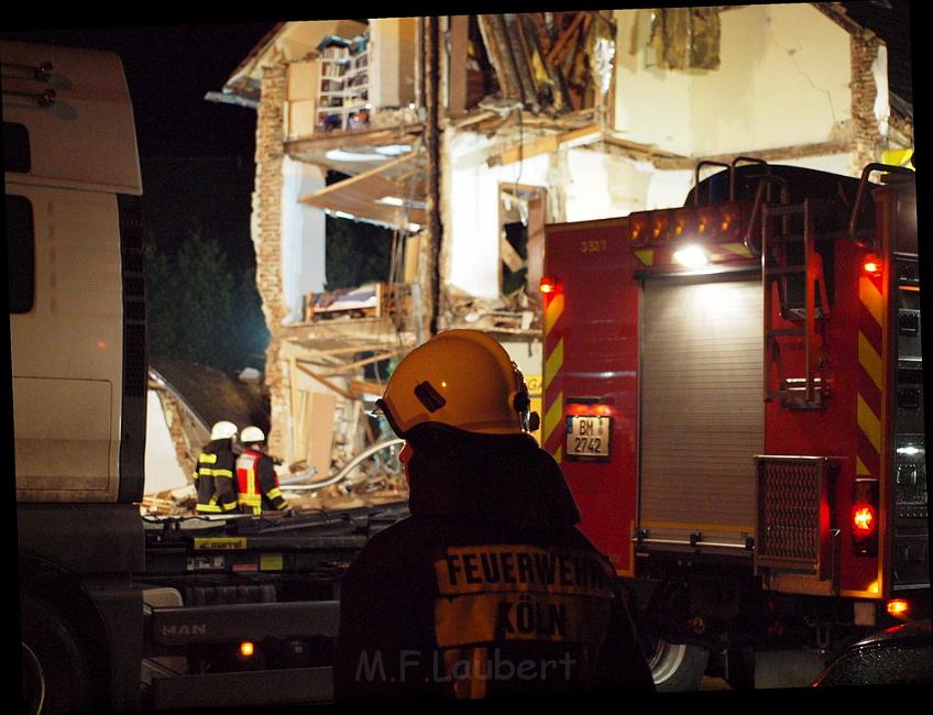 Hausexplosion Bruehl bei Koeln Pingsdorferstr P268.JPG